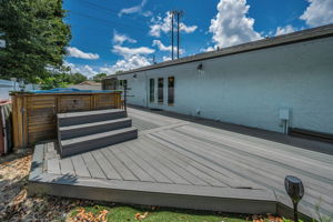 Deck and Backyard23