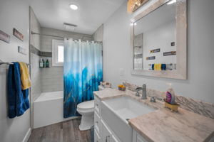 Bathroom2a