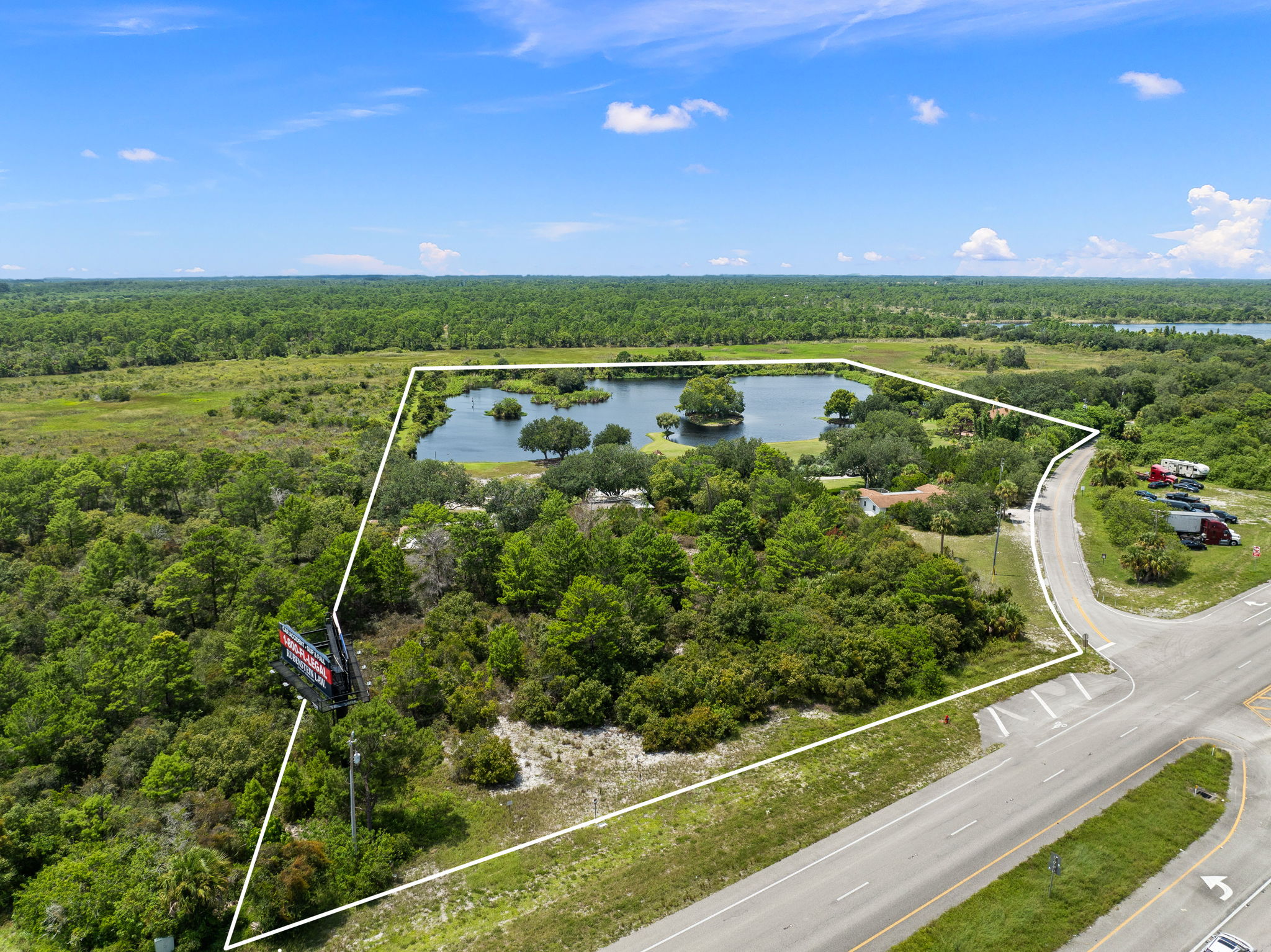 Perimeter of Property w US 1