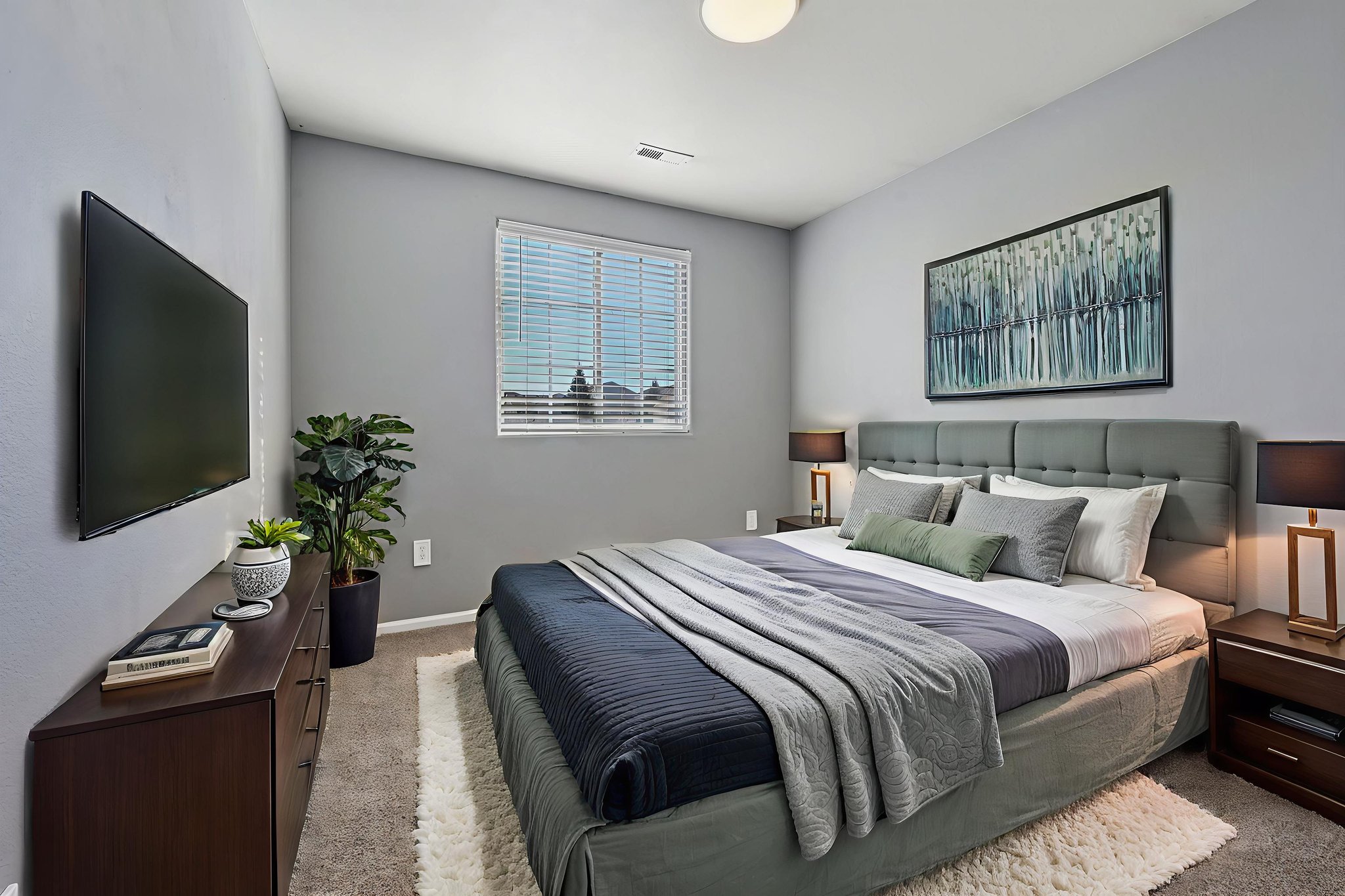 _DSC6181 virtually staged.jpeg