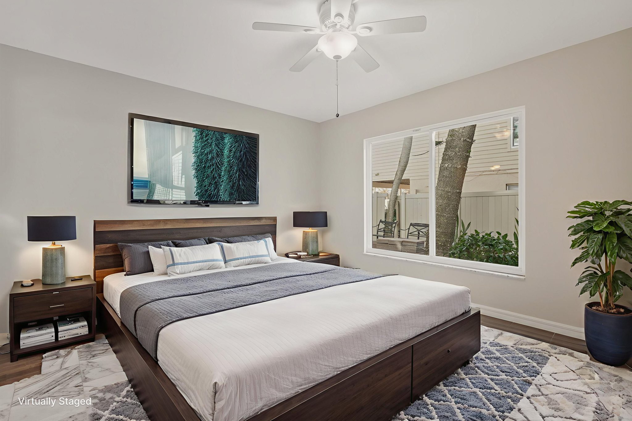 DSC04989 virtually staged.jpeg