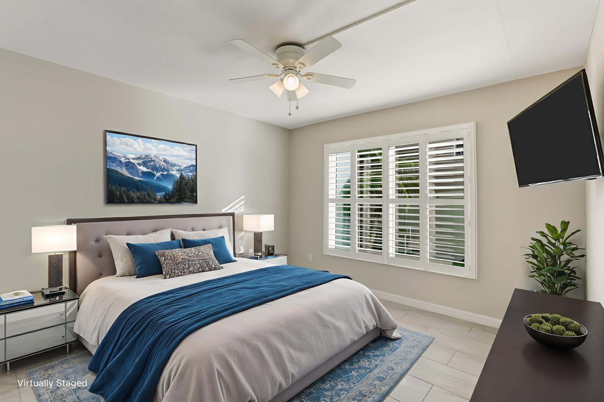 DSC05159 virtually staged.jpeg