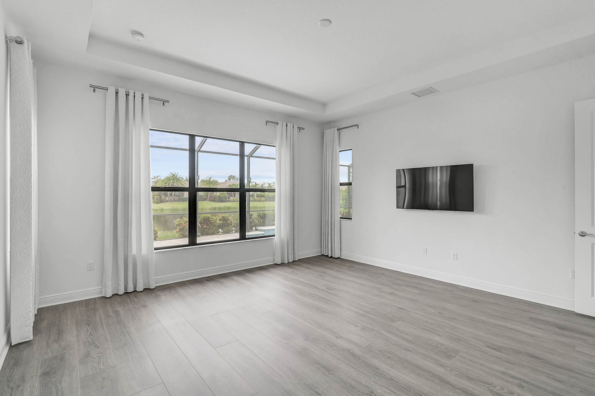 5058 Surfside Cir-21
