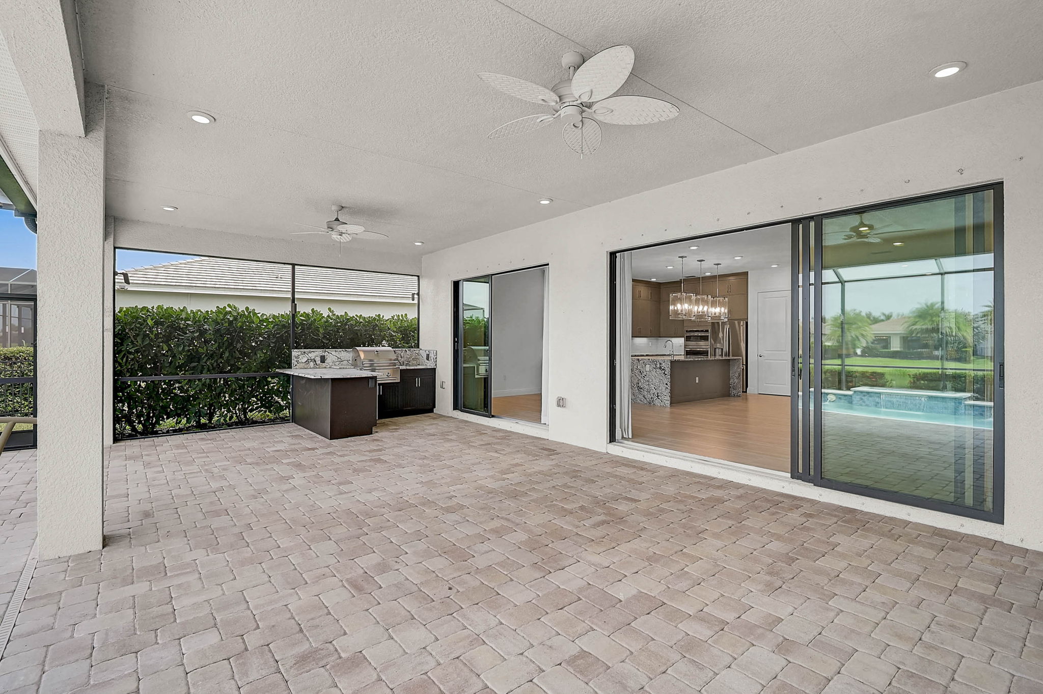 5058 Surfside Cir-39