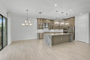 5058 Surfside Cir-8