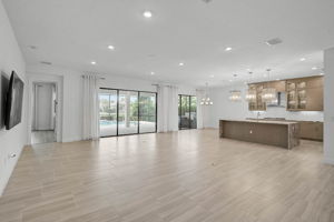 5058 Surfside Cir-17