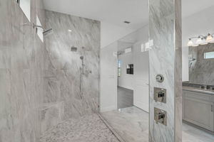 5058 Surfside Cir-25