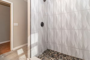 Owner's En-Suite Bath