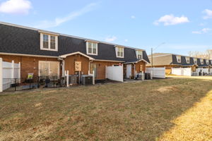 506 Carolyn Ct D3-30