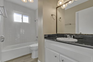 506 Greenbriar Townhouse Way, Las Vegas, NV 89121, USA Photo 14