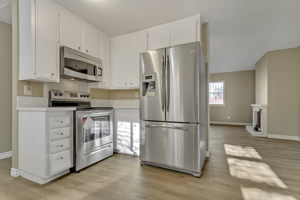 506 Greenbriar Townhouse Way, Las Vegas, NV 89121, USA Photo 10