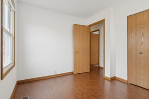 Kenyon Ave-S1004-025.jpg