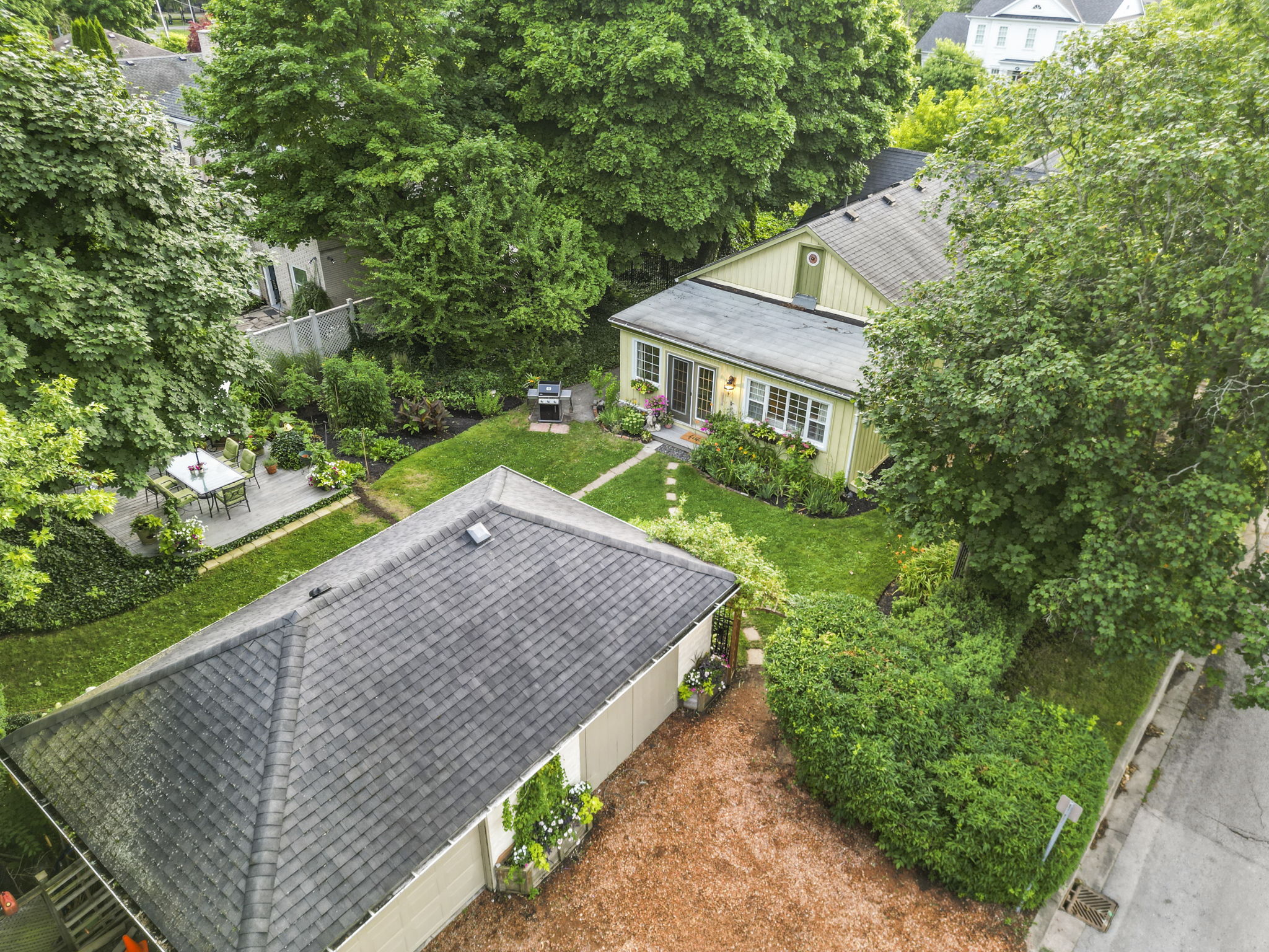 506 Mississagua St Niagara-on-the-Lake, ON L0S 1J0