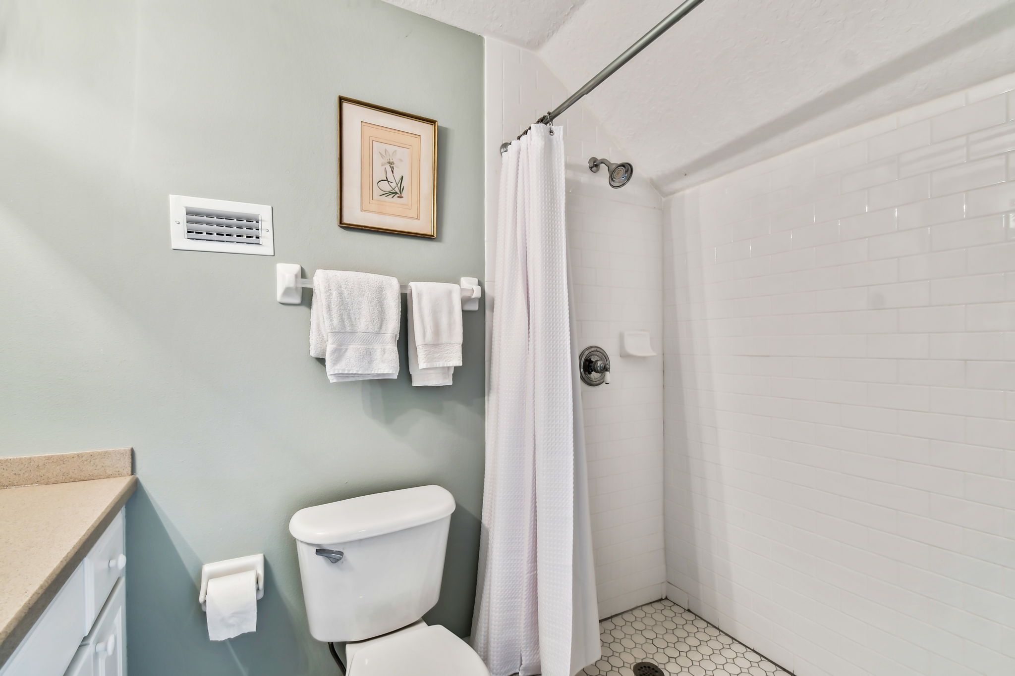 Bathroom 3-Bonus rm/3rd bdrm