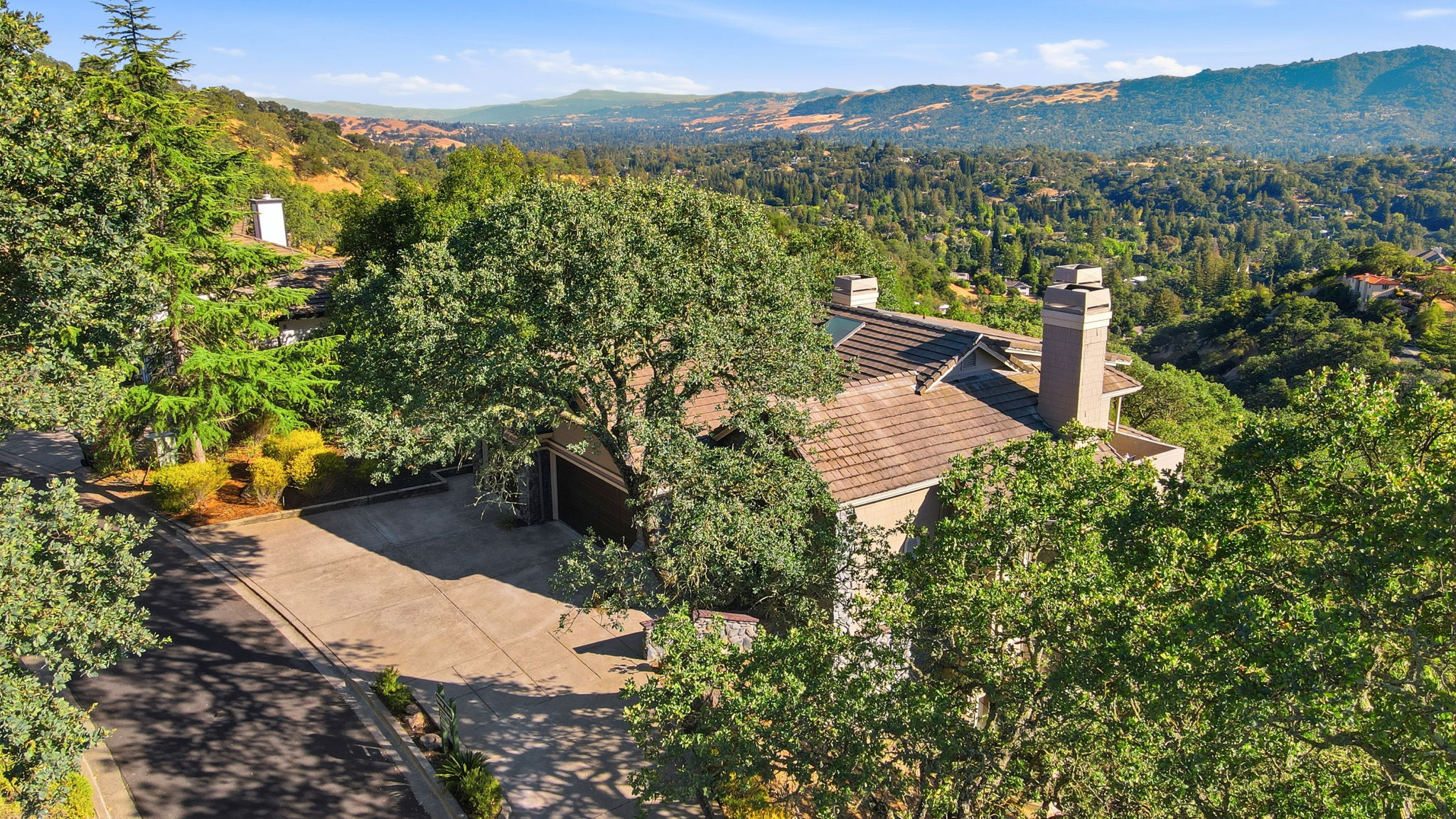 003_F8_AERIAL_506 Oakshire Pl