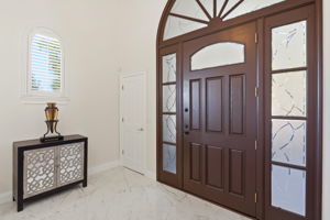 007_F8_506 Oakshire Pl