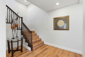 024_F8_506 Oakshire Pl