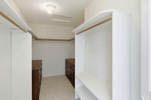 044_F8_506 Oakshire Pl