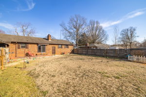 506 Sherwood Rd-27