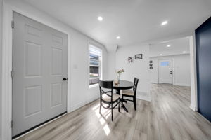  Photo 44