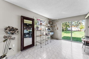 5060 49 Ave-QuikSell-22