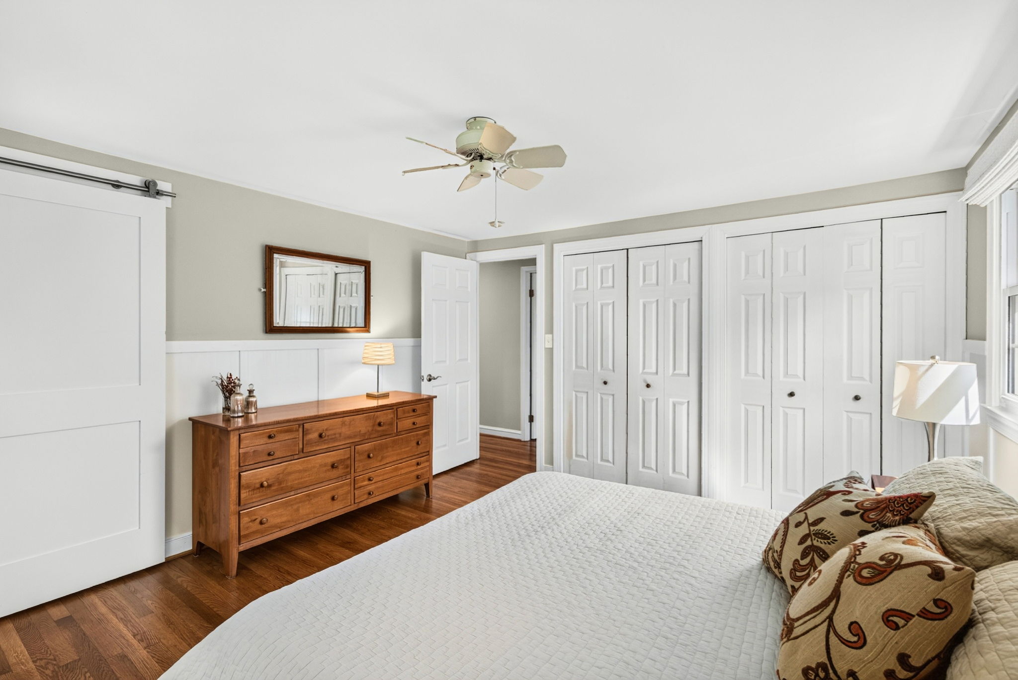 Double wall closets & ceiling fan