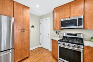 Gas cooking & built-in microwave
