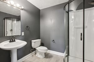 W Legrande Ave-S0902-017.jpg