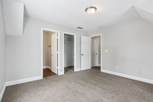 W Legrande Ave-S0902-024.jpg