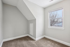 W Legrande Ave-S0902-028.jpg