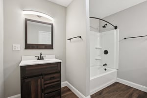 W Legrande Ave-S0902-029.jpg