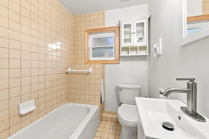  Photo 23