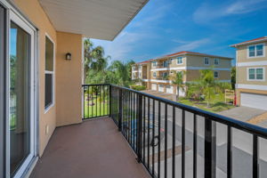 Balcony3