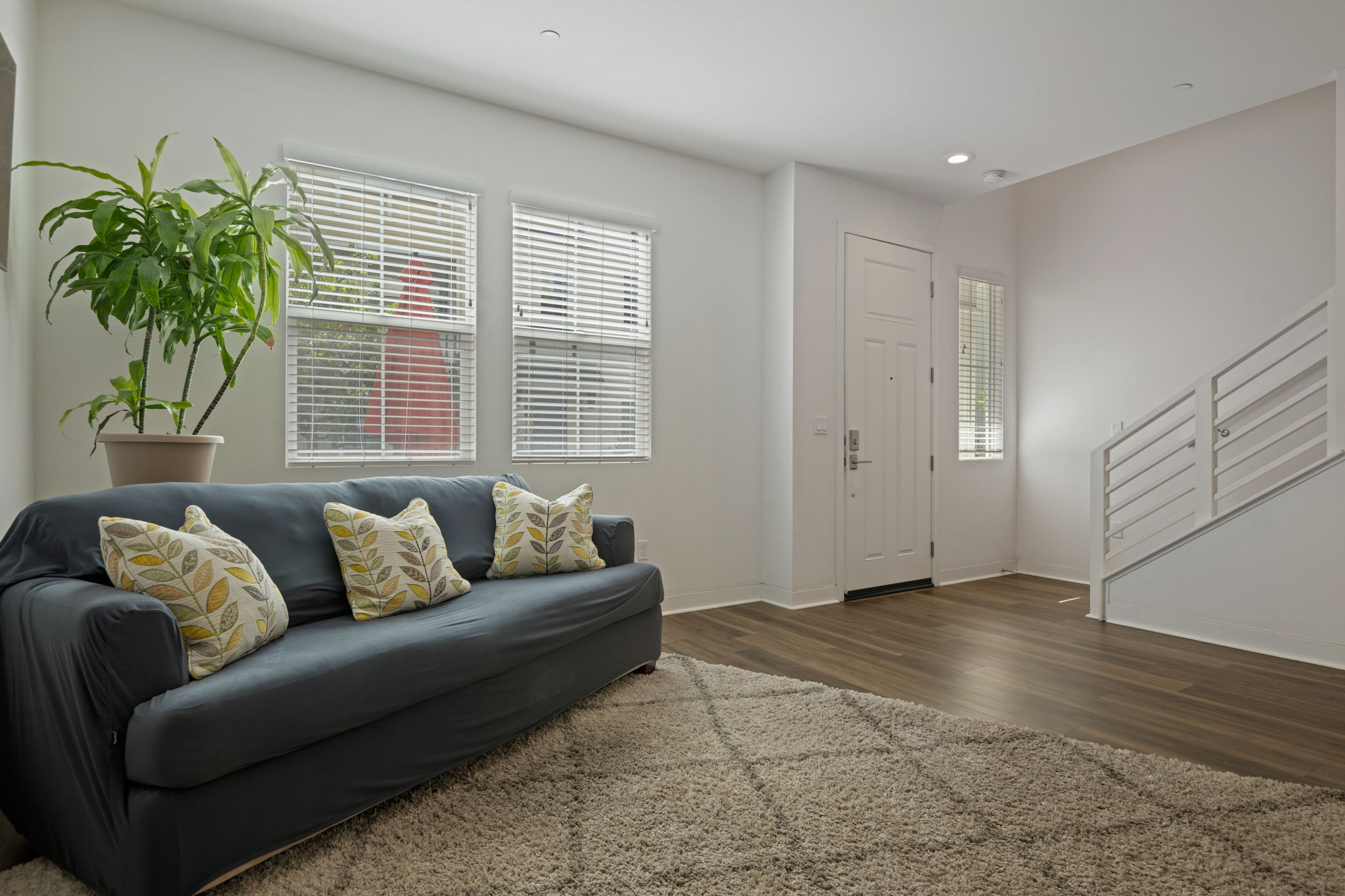 06 - Living Room