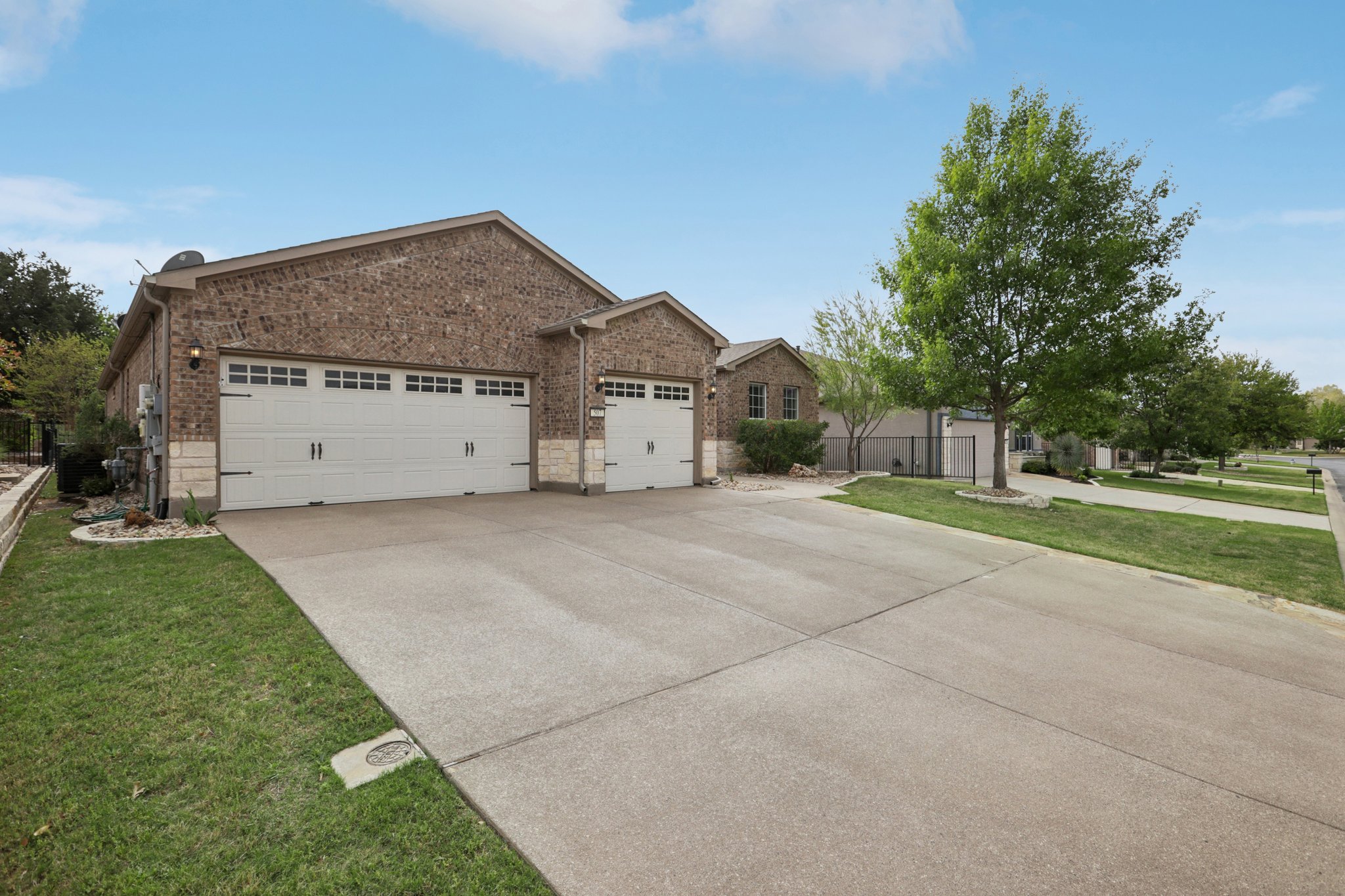 Davis Mountain Cir-S2803-004.jpg