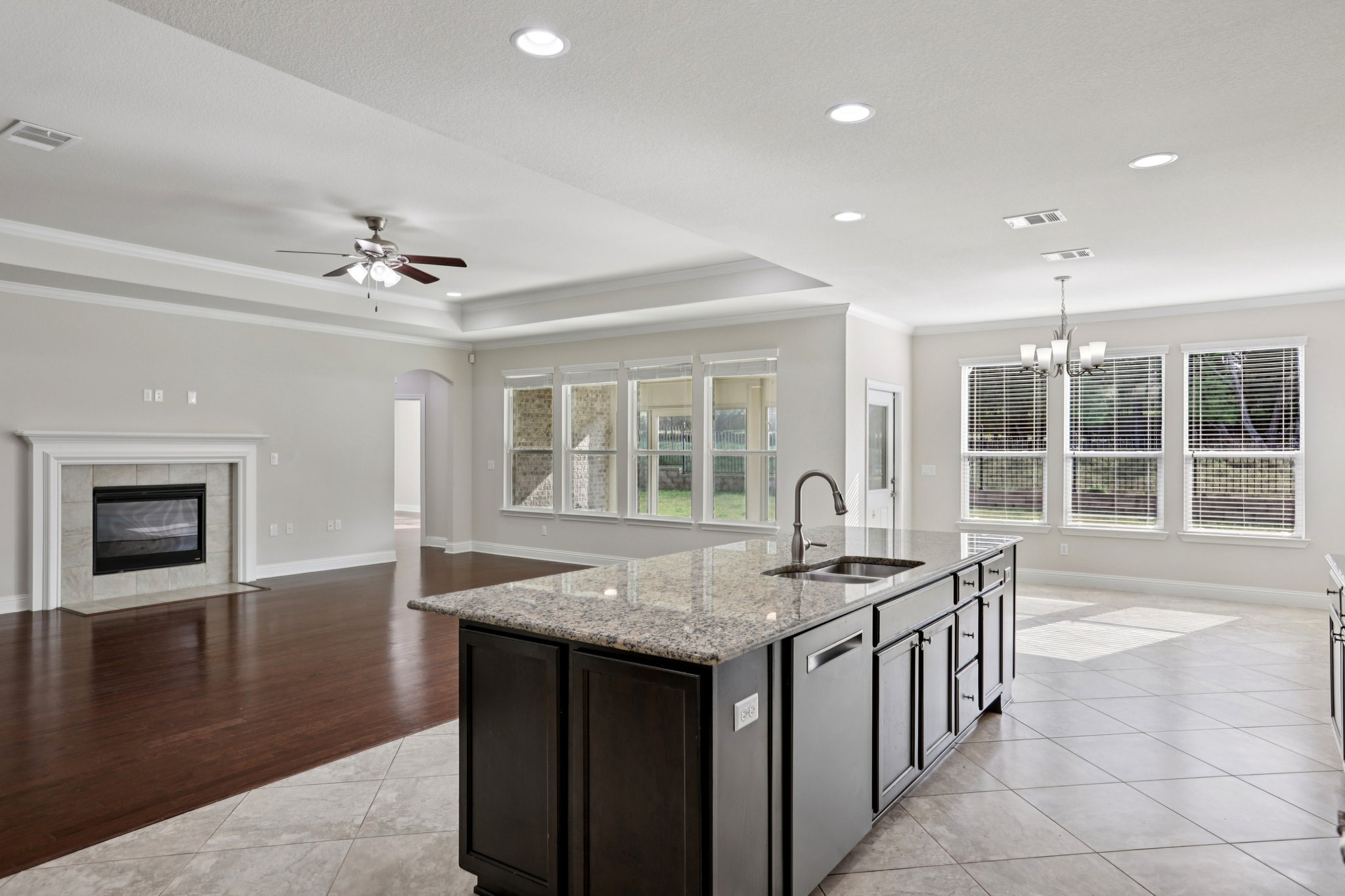 Davis Mountain Cir-S2803-022.jpg