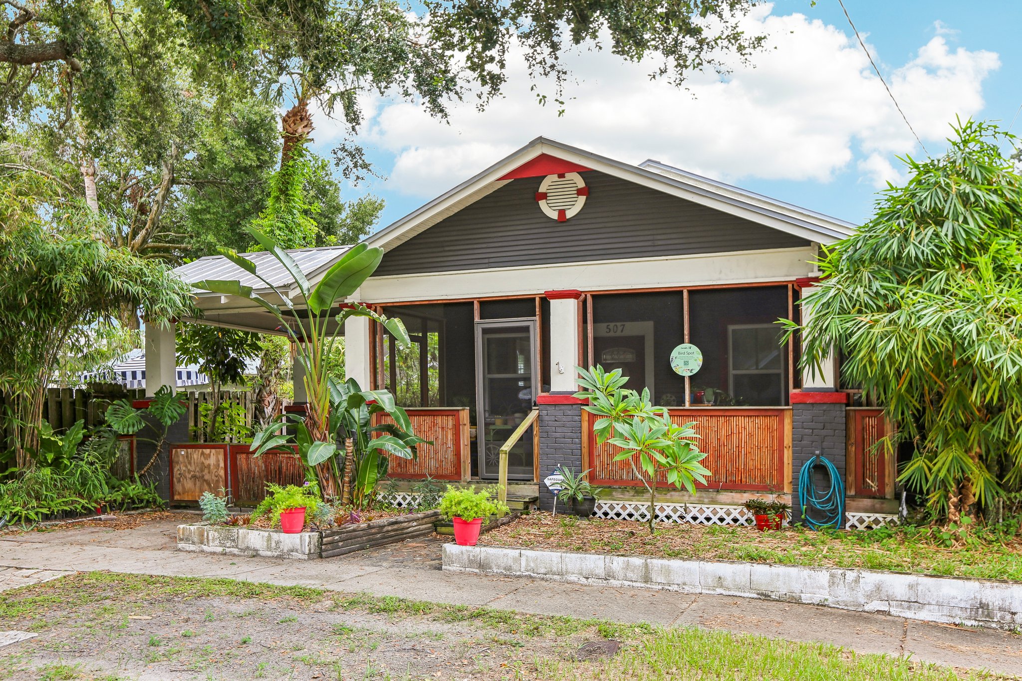E Knollwood St-S1009-006.jpg