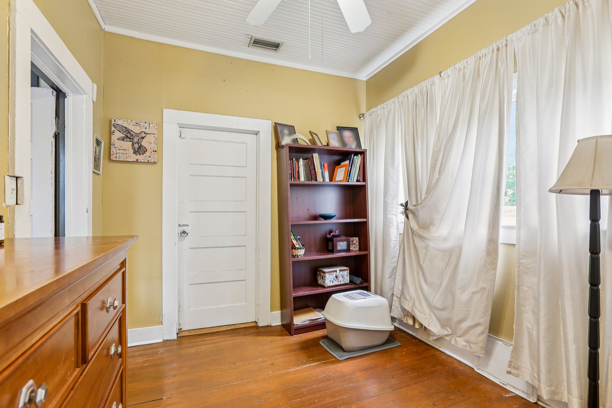 E Knollwood St-S1009-034.jpg