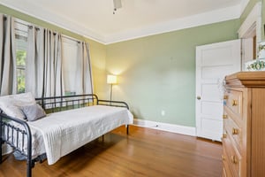 E Knollwood St-S1009-028.jpg