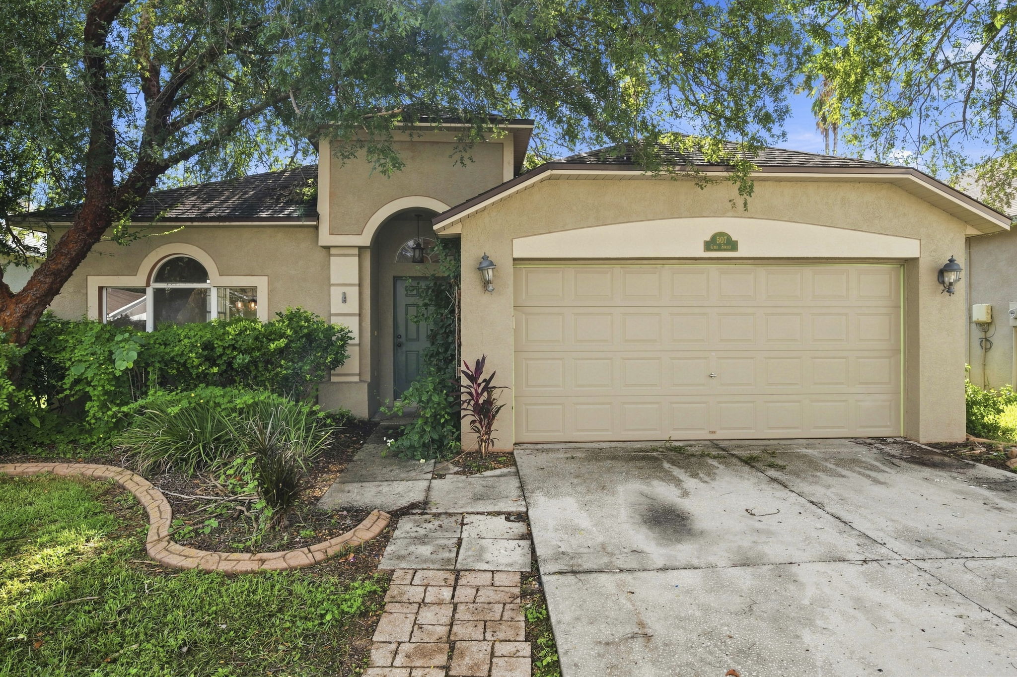 Front Exteriors (3)