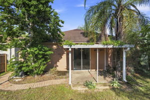 Rear Exteriors (7)