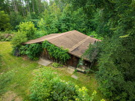 workshop with storage