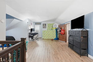  Photo 47