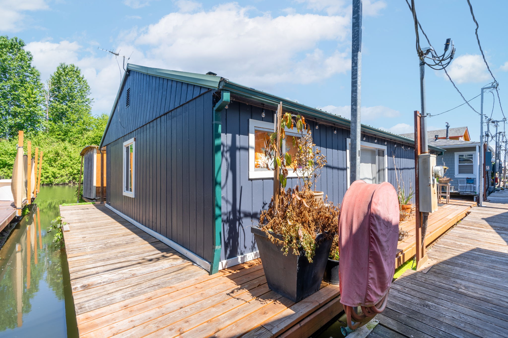 50776 Dike Rd, Scappoose, OR 97056 Kosen Media