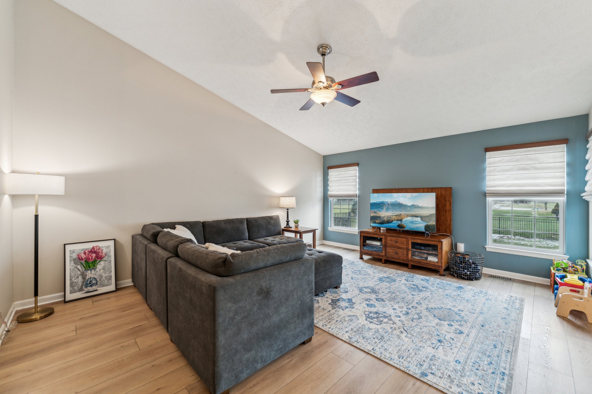Ravenway Dr-006.jpg