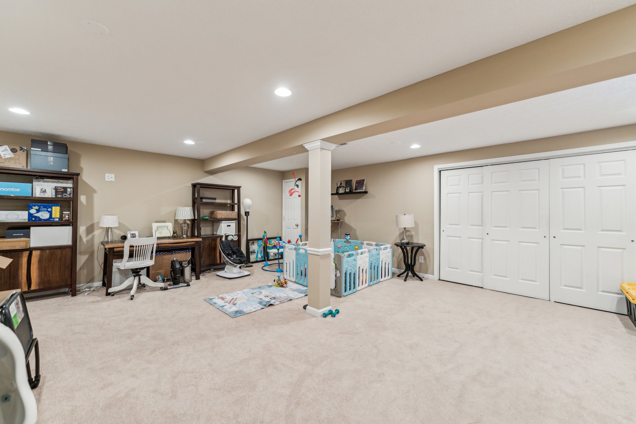 Ravenway Dr-019.jpg