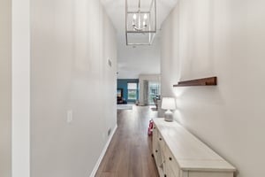 Ravenway Dr-004.jpg