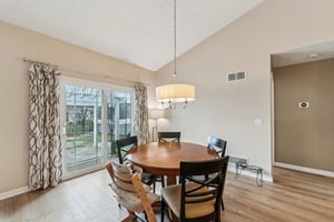 Ravenway Dr-010.jpg