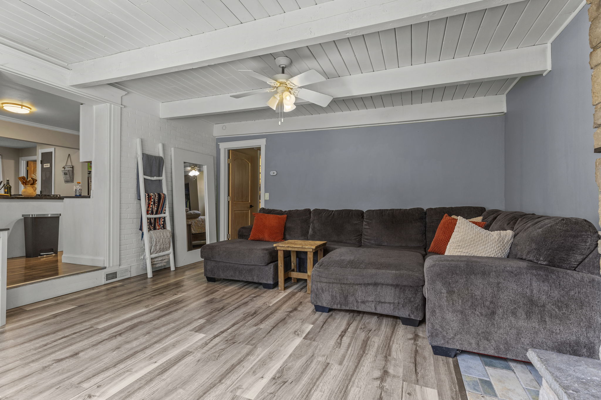 508 6th Ave S-9