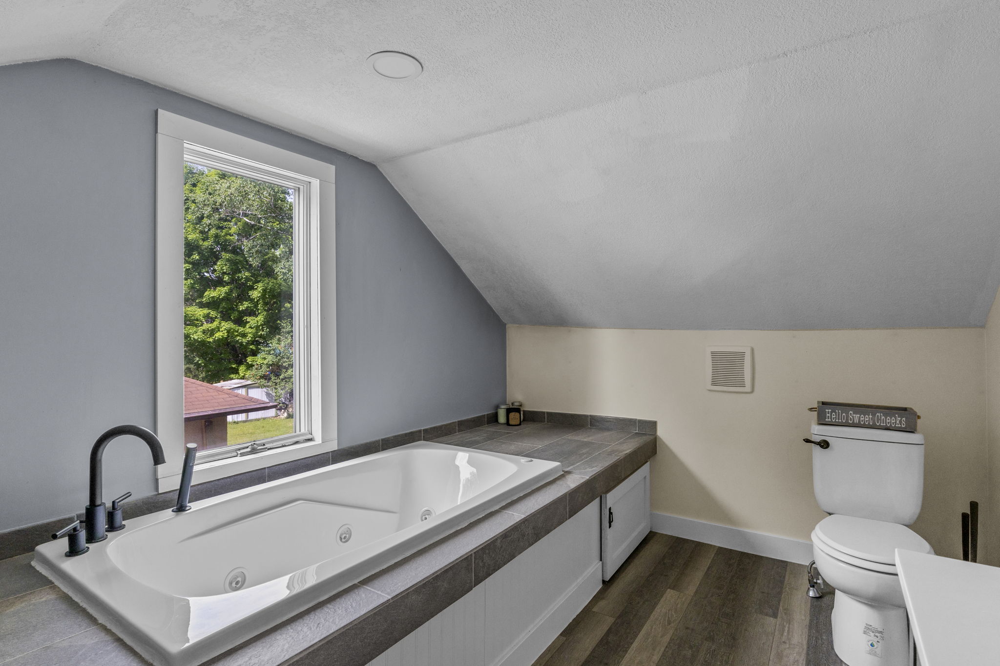 508 6th Ave S-175
